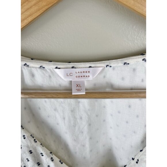 LC Lauren Conrad Women’s V-Neck Ruffled Collar Ivory Blouse Granny Core XL - Picture 2 of 9